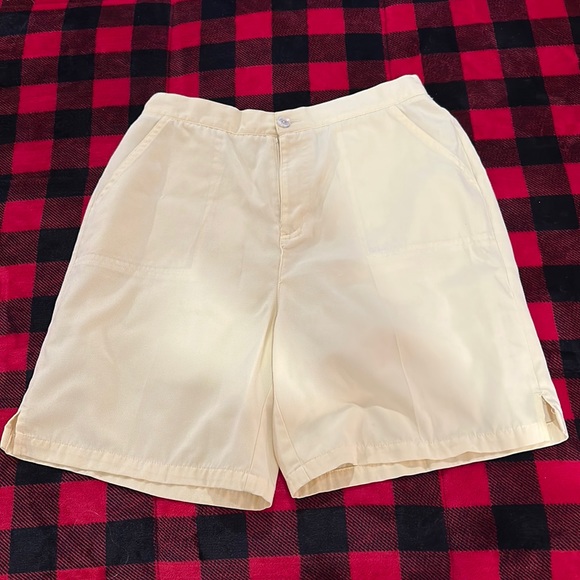 Ladies C.B. Casual shorts - Picture 1 of 6